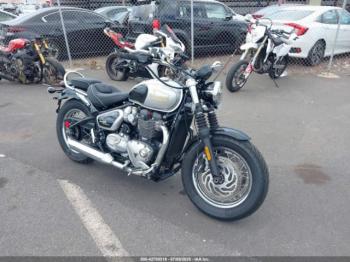  Salvage Triumph Motorcycle Bonneville