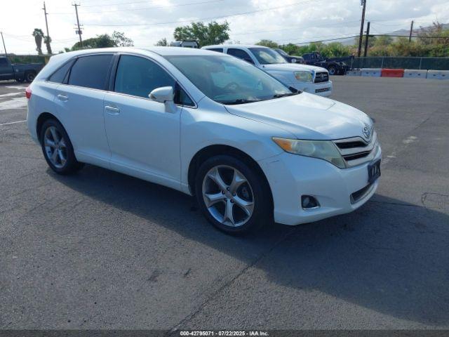 Salvage Toyota Venza