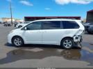 Toyota Sienna Image 9