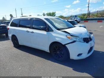  Salvage Toyota Sienna