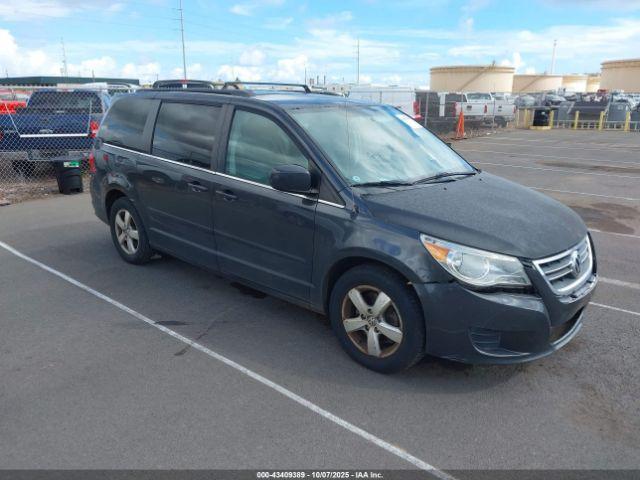  Salvage Volkswagen Routan