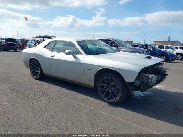  Salvage Dodge Challenger