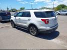 Ford Explorer Limited Image 4