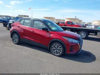  Salvage Nissan Kicks