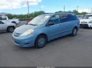 Toyota Sienna Le Image 3