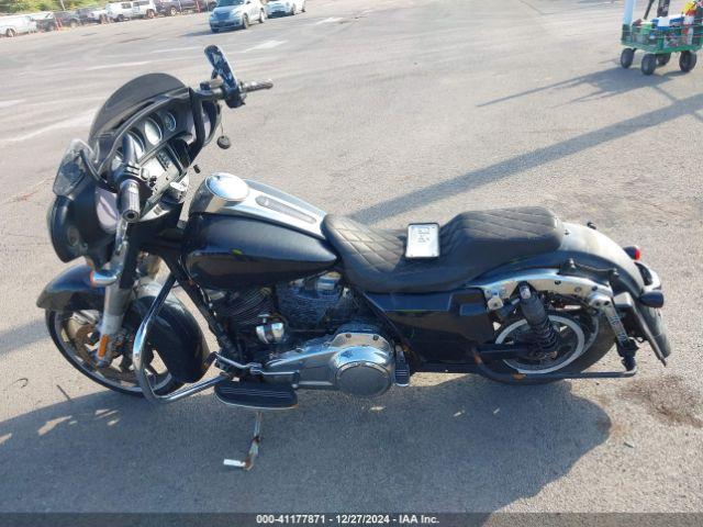 Harley-Davidson Flhx Street Glide Image 11