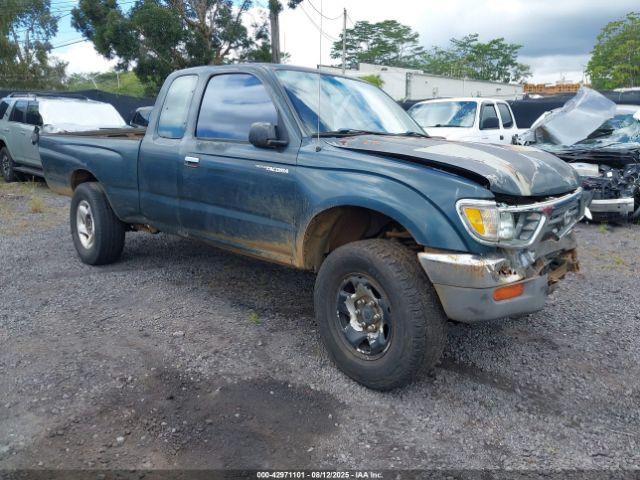  Salvage Toyota Tacoma