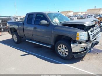  Salvage Chevrolet Silverado 2500