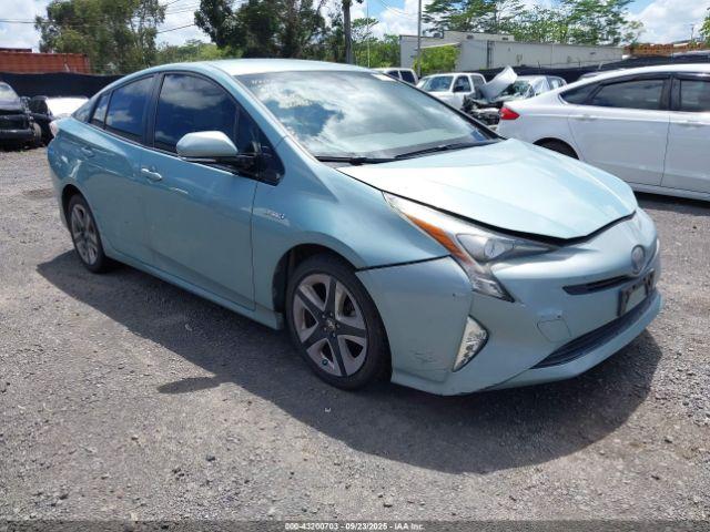  Salvage Toyota Prius