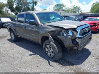  Salvage Toyota Tacoma