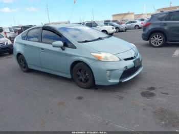  Salvage Toyota Prius