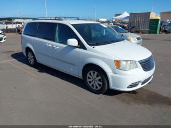  Salvage Chrysler Town & Country
