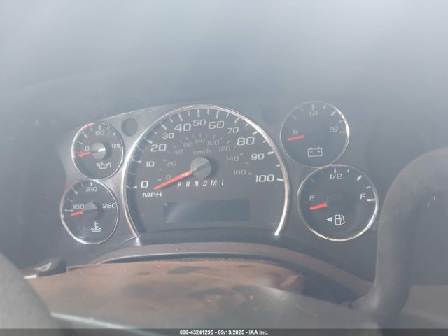 Chevrolet Express Work Van Image 15