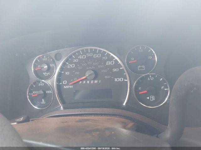 Chevrolet Express Work Van Image 15