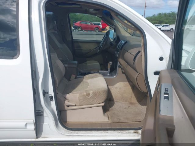 Nissan Pathfinder Se Image 9