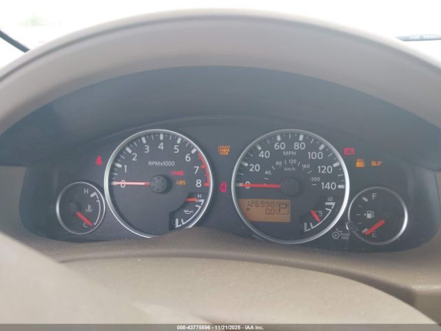 Nissan Pathfinder Se Image 10