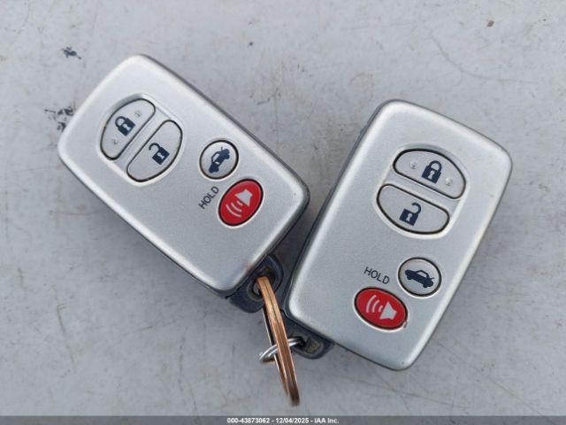 Toyota Camry Image 11