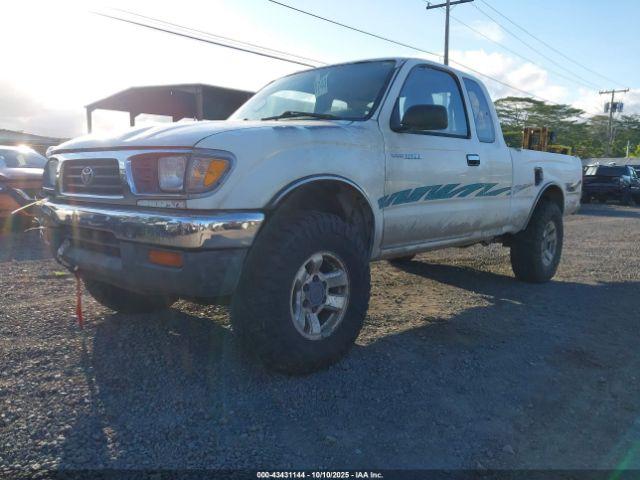 Toyota Tacoma Xtracab Sr5 Image 4