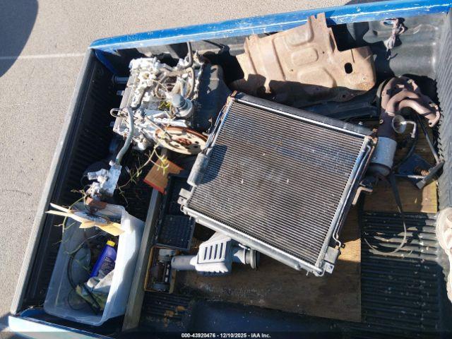 Nissan Frontier Xe Image 7