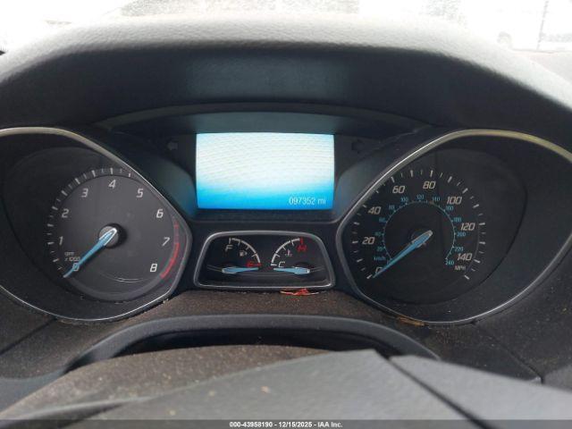 Ford Focus Titanium Image 11