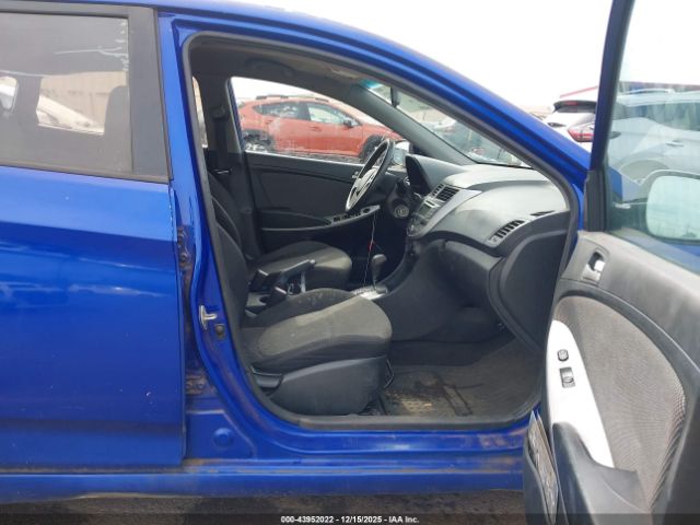 Hyundai ACCENT Gs Image 7