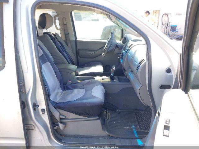 Nissan Frontier Se Image 4