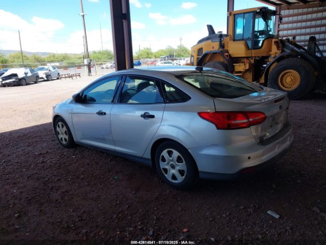 Ford Focus S Image 4