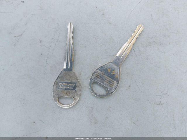 Nissan Xterra Se Image 9