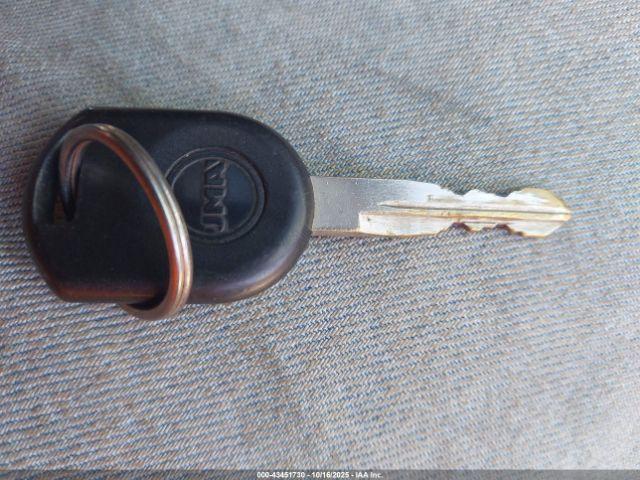 Ford Focus Zx4 Image 10