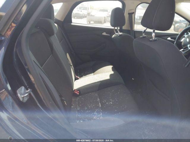 Ford Focus Se Image 6