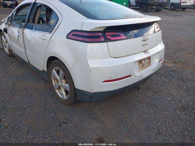 Chevrolet Volt Image 4