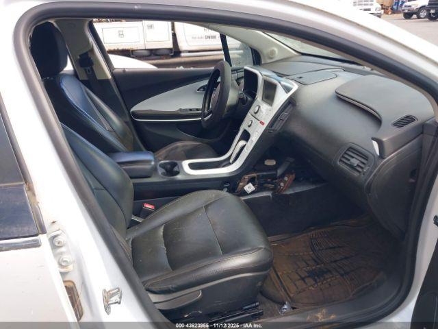 Chevrolet Volt Image 3