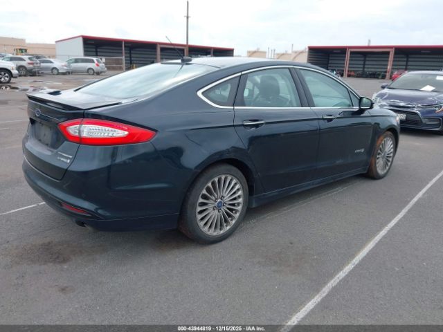 Ford Fusion Titanium Image 2