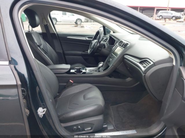 Ford Fusion Titanium Image 3