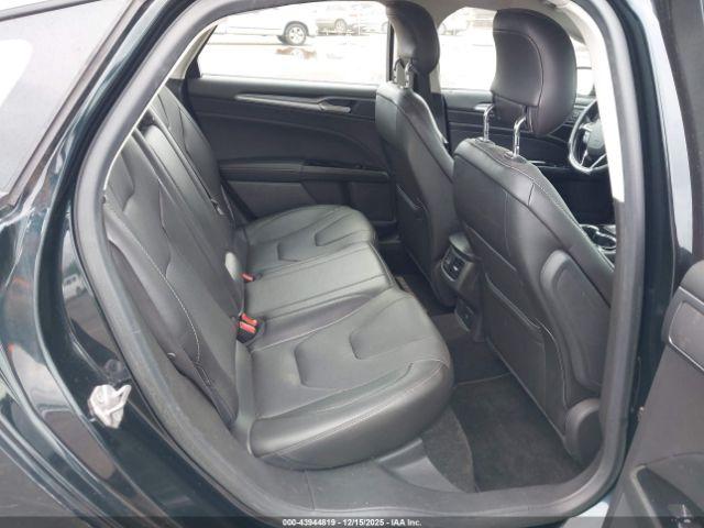 Ford Fusion Titanium Image 6