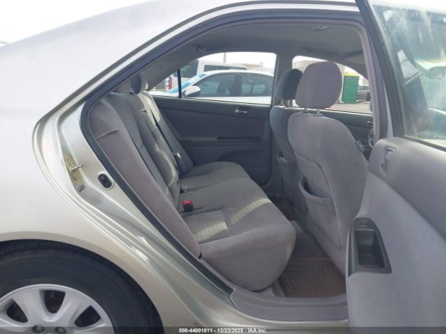 Toyota Camry Image 7