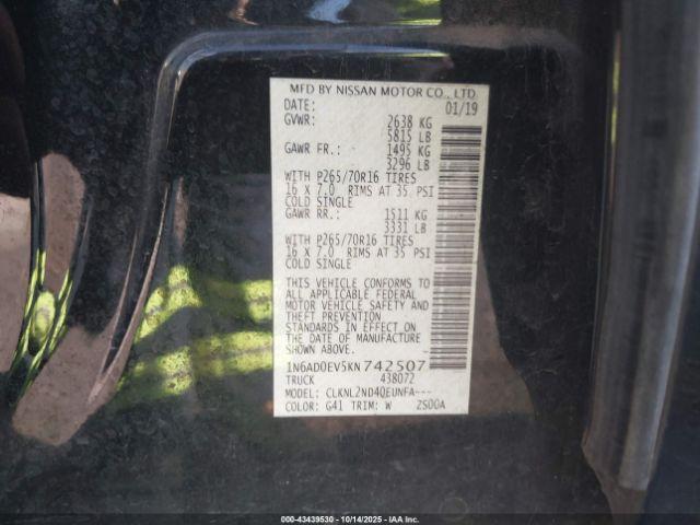 Nissan Frontier Sv Image 10