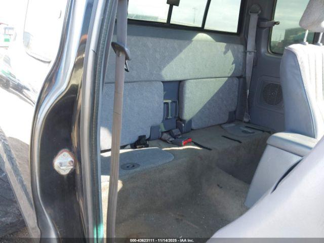 Toyota Tacoma Prerunner V6 Image 8