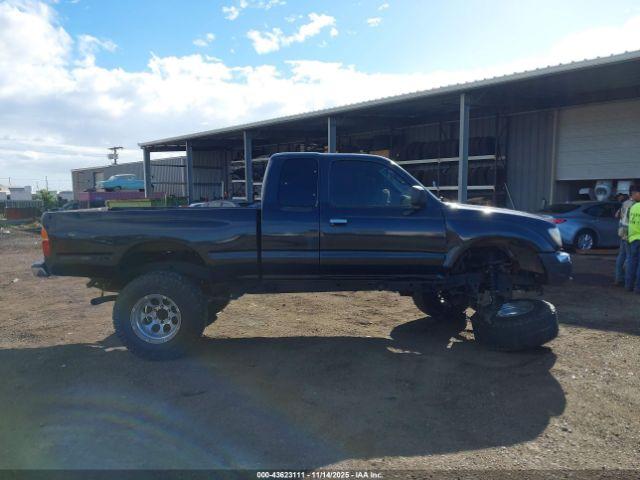 Toyota Tacoma Prerunner V6 Image 12