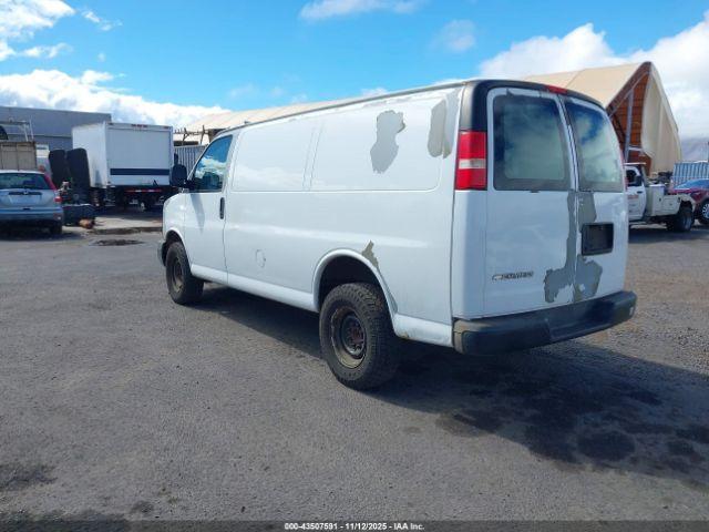 Chevrolet Express Work Van Image 6