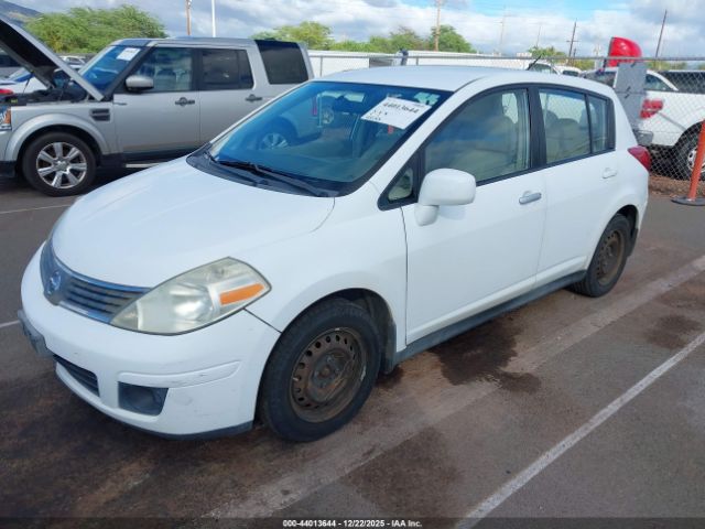 Nissan Versa 1.8s Image 7