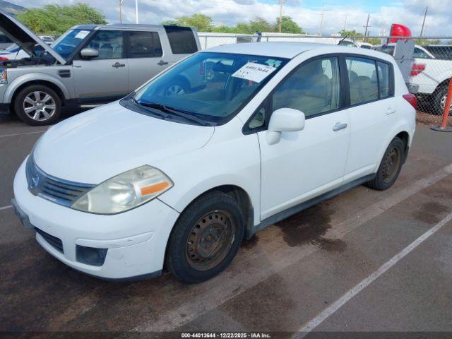 Nissan Versa 1.8s Image 7