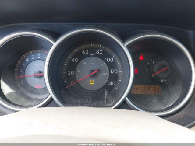 Nissan Versa 1.8s Image 6