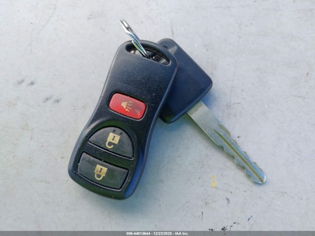 Nissan Versa 1.8s Image 8