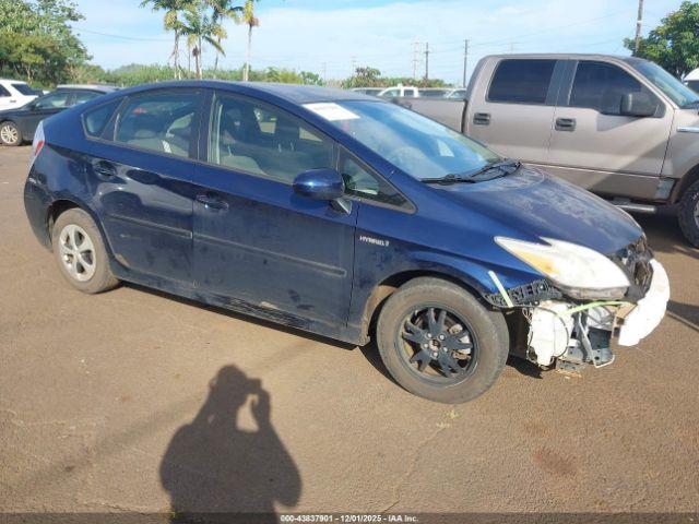  Salvage Toyota Prius