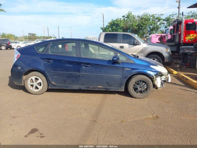 Toyota Prius Image 2
