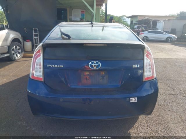 Toyota Prius Image 13