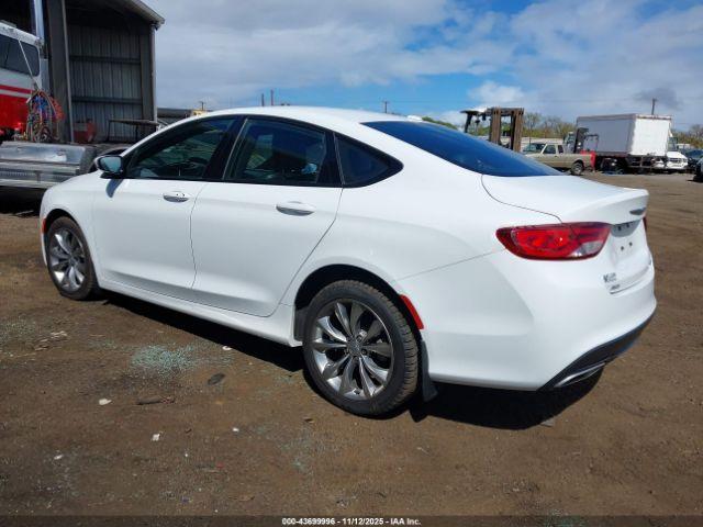 Chrysler 200 S Image 4