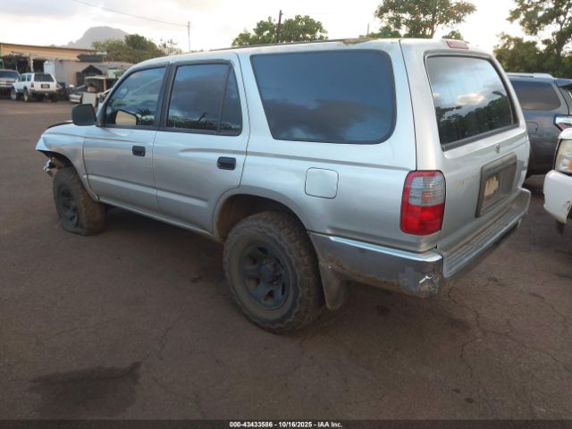 Toyota 4Runner Image 2