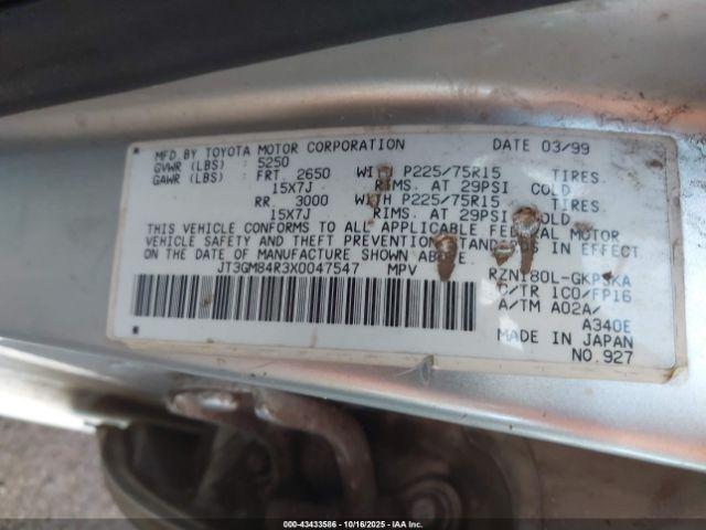 Toyota 4Runner Image 8